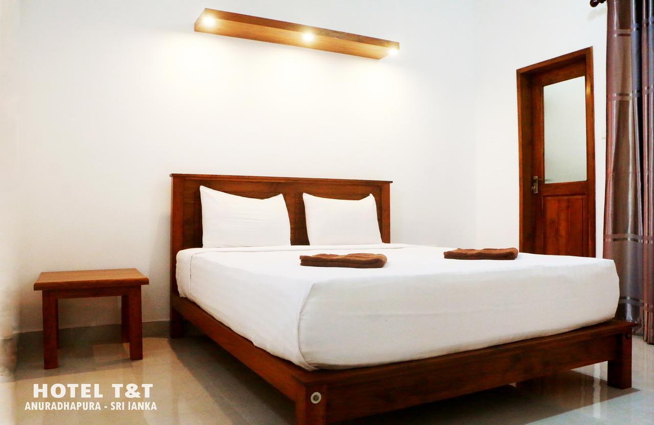 Hotel T&T Anuradhapura Buitenkant foto