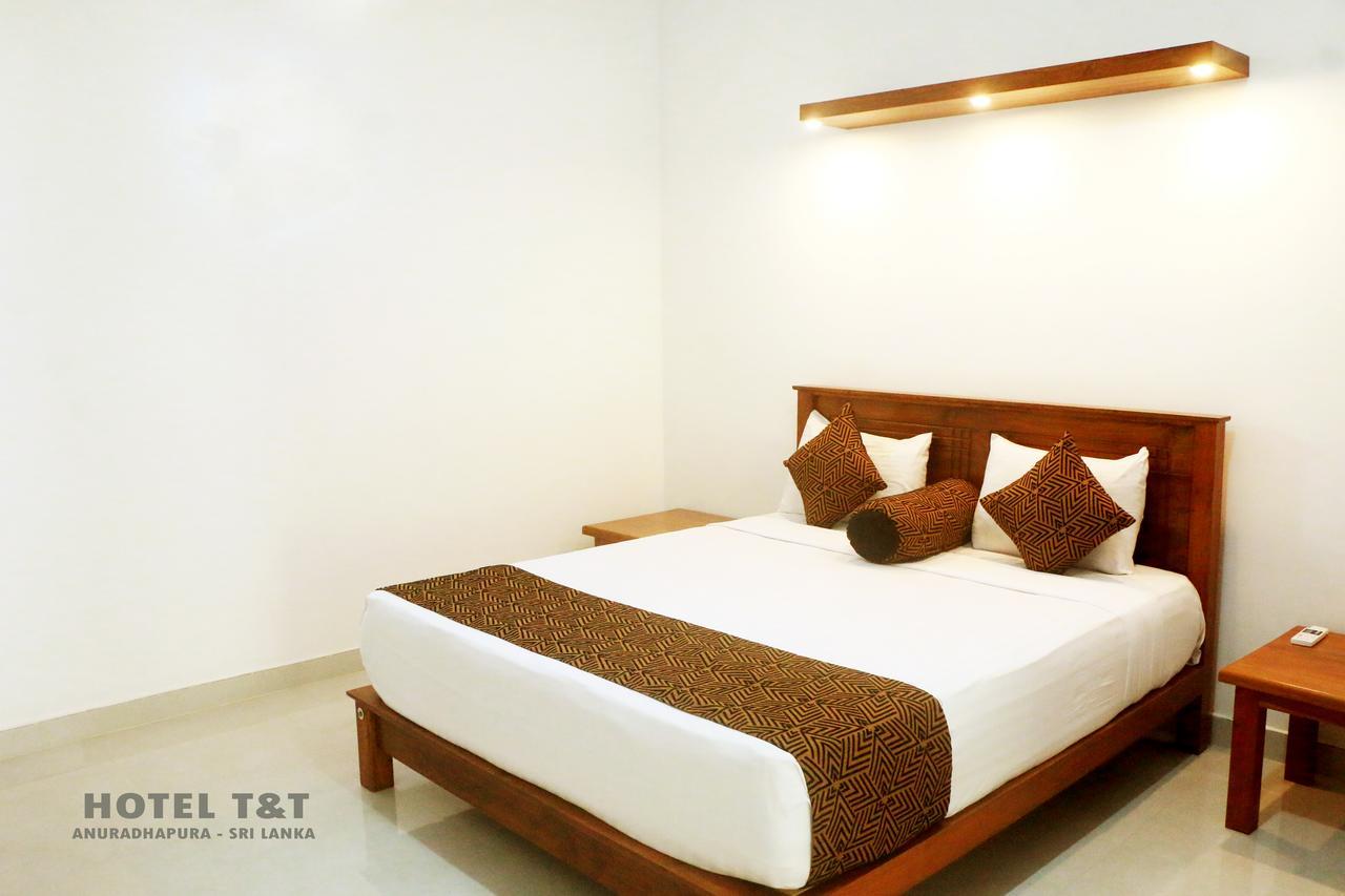 Hotel T&T Anuradhapura Buitenkant foto