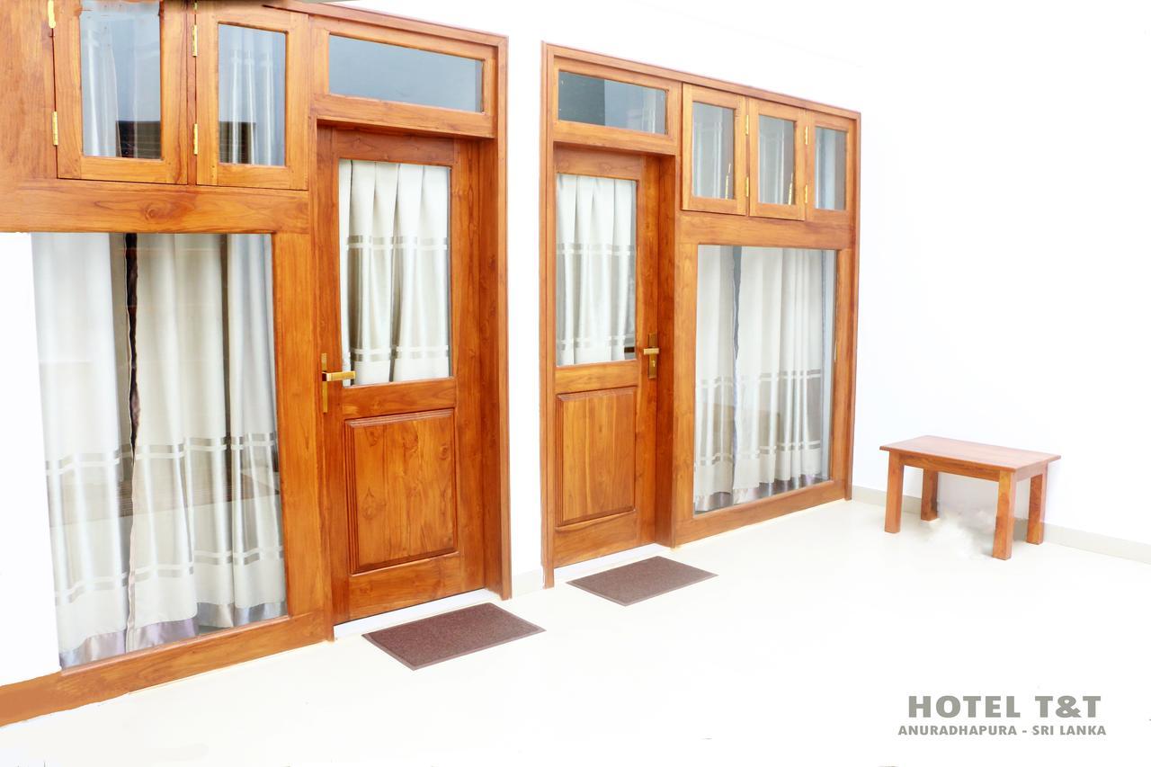 Hotel T&T Anuradhapura Buitenkant foto